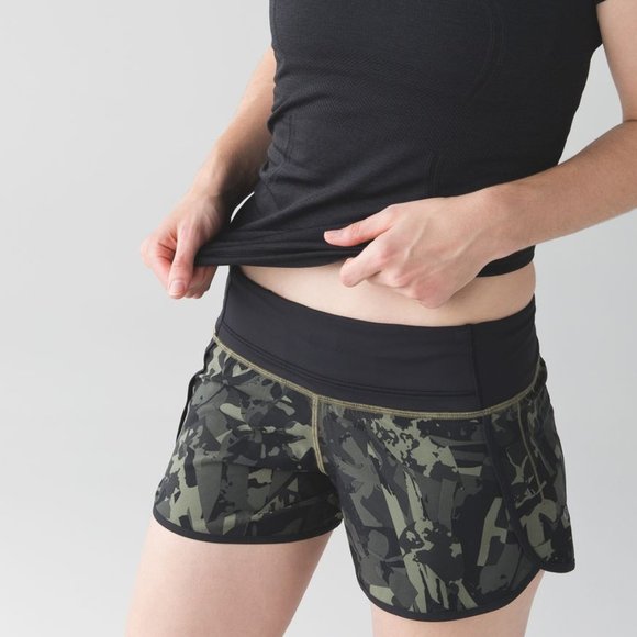Lululemon Speed Short Pop Cut Fatigue Green/Black Size 6 or 8 (size missing) - Picture 2 of 9